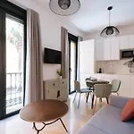 Chiqui&Vicente Bright Apartment