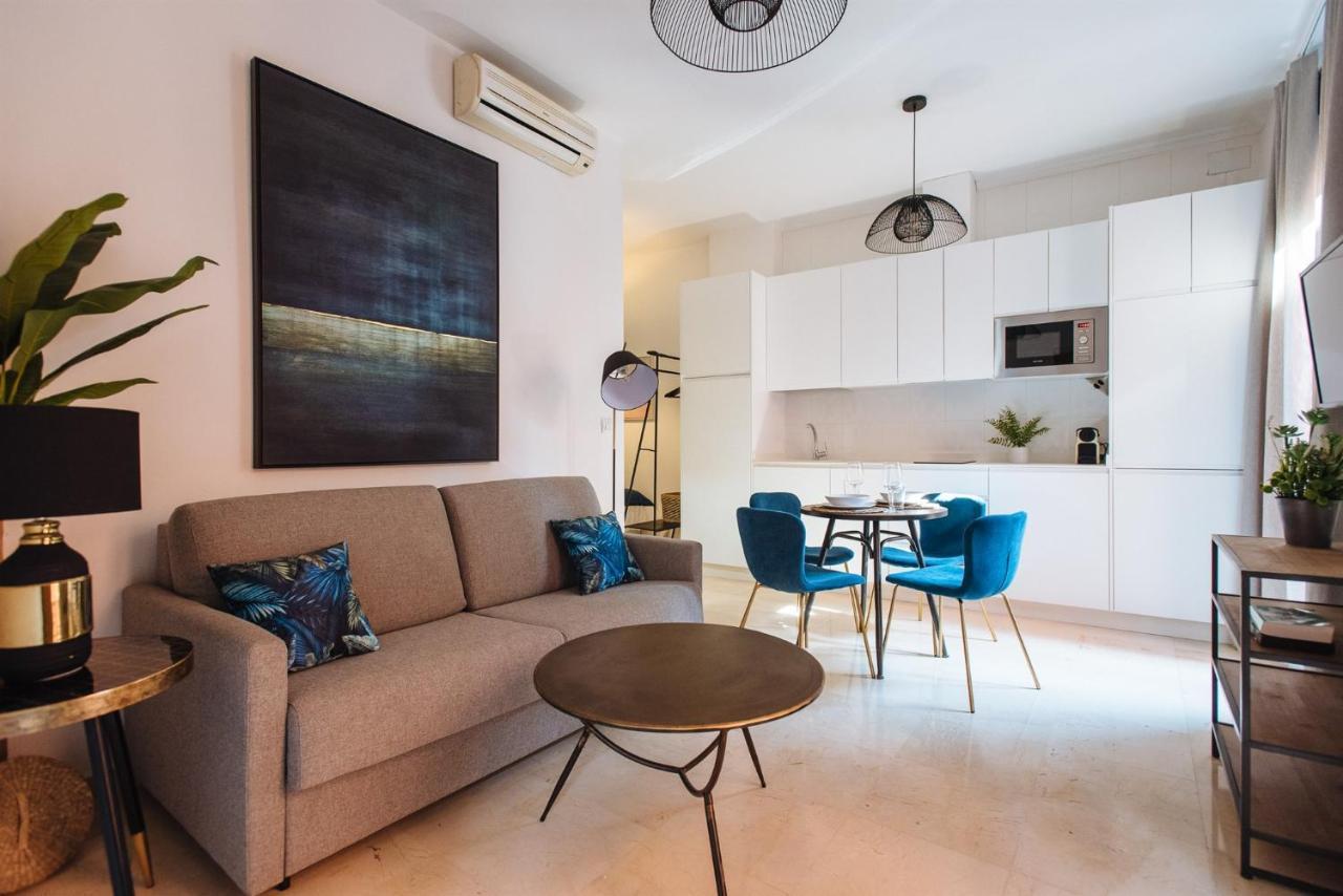 Chiqui&vicente Bright Appartement